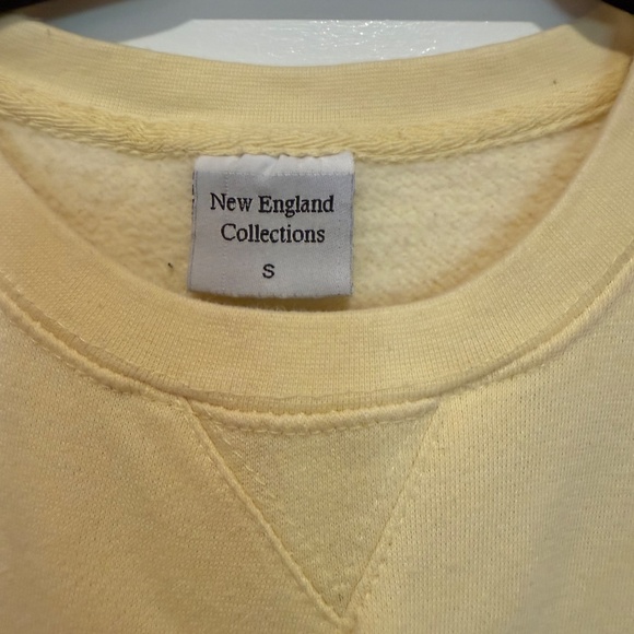 Fisherman’s Daughter aesthetic Boston sweatshirt butter yellow cornflower blue - Picture 2 of 5